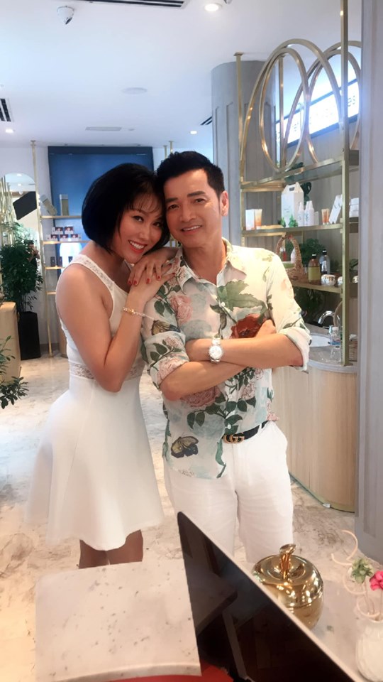 Phi Thanh Vân trên trường quay với diễn viên Quang Minh - chồng cũ Hồng Đào