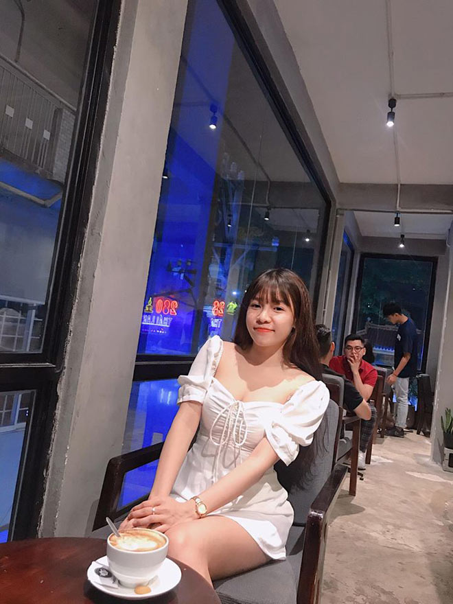 Thủ môn Lâm Tây và bạn gái xinh đẹp lần đầu chụp ảnh tình tứ bên nhau - 8