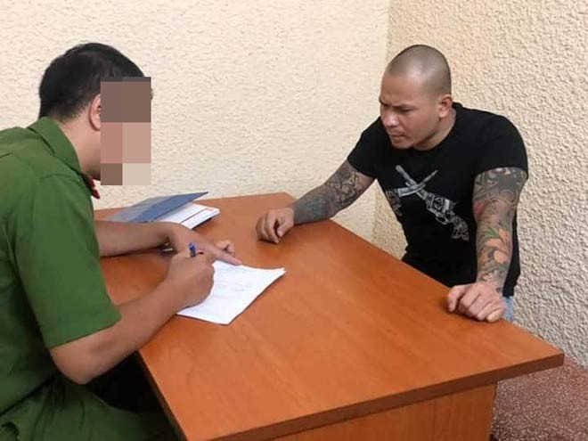 &nbsp;Quang Rambo tại cơ quan công an.. Ảnh: KSĐP