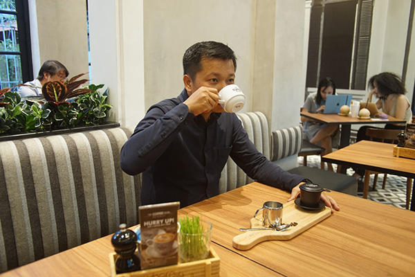 Cà phê chuẩn gu người Việt, nguyên chất, đắng đậm và thơm lừng