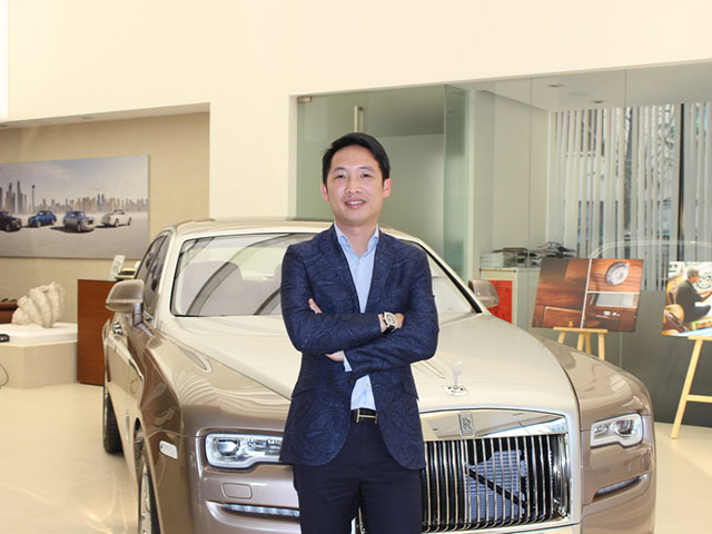 Tin tức ô tô - Chủ tịch Roll-Royce Việt Nam hài lòng với trải nghiệm "cá nhân hóa" khi lái thử xe Vinfast