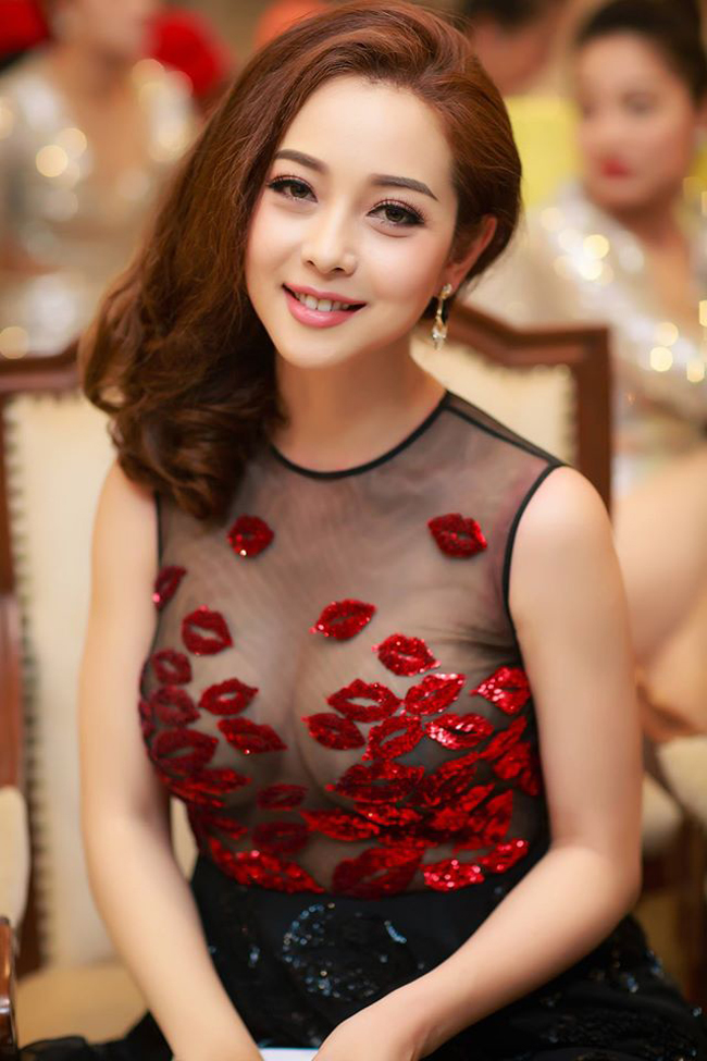 Jennifer Phạm vẫn được nhắc đến là đại mỹ nhân của showbiz Việt.