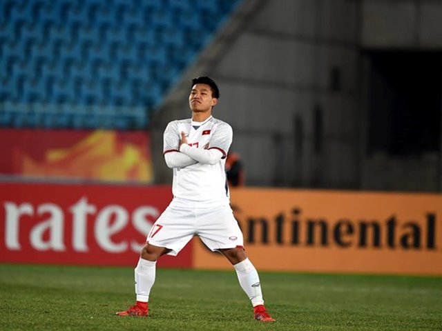 Làm đẹp - Văn Thanh tập gym ngay sau chấn thương liên tiếp, khoe cơ bắp cuồn cuộn