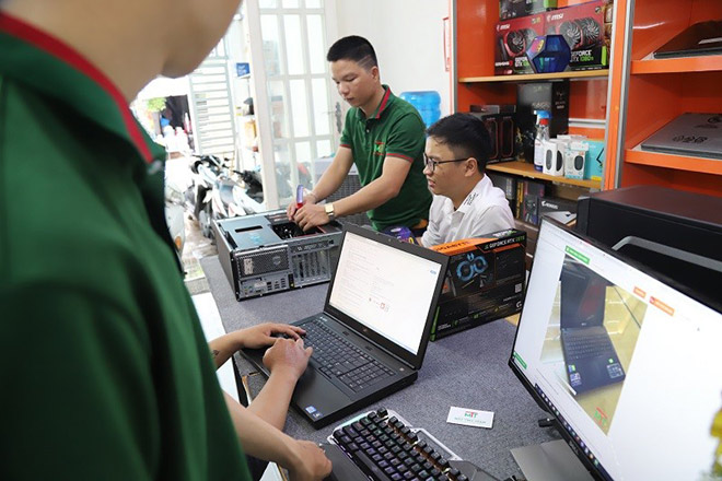 Sinh viên ngành đồ hoạ yêu cầu laptop có cấu hình mạnh