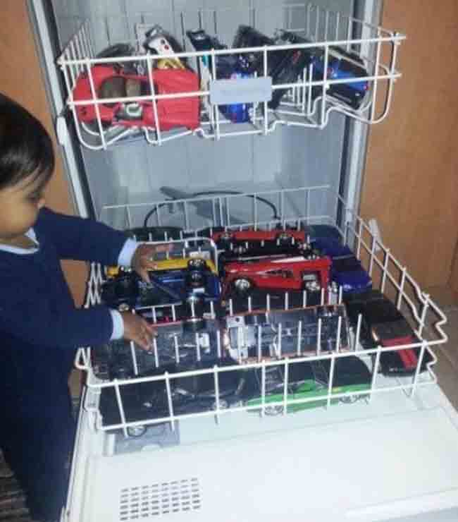 Cười ngất những tình huống hài hước khi có con khiến ai cũng bất ngờ - 9