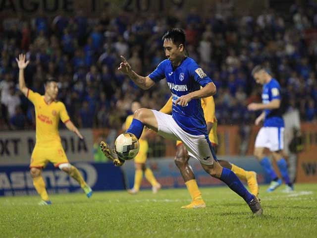 Bóng đá - Chơi xấu dưới mắt thầy Park, tiền vệ Hải Huy mất suất tuyển