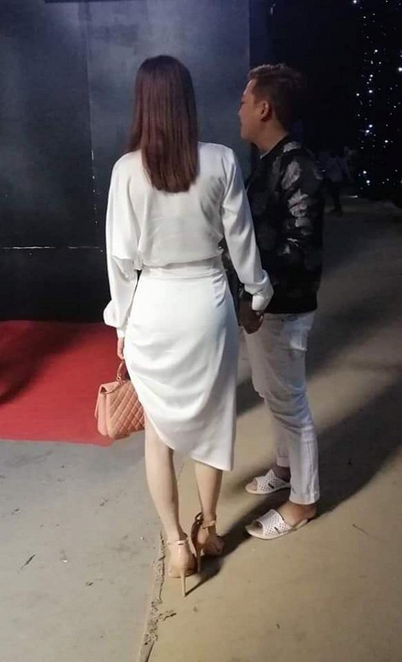 Nhã Phương đến trường quay thăm chồng, fan phát hiện điểm bất ngờ này - 1