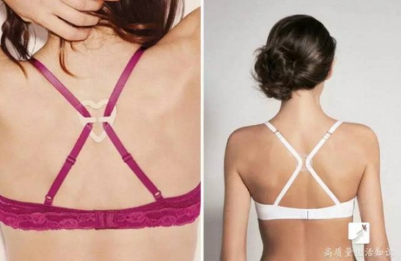 Sử dụng miếng nhựa gài áo cố định 2 dây tại 1 điểm giữa lưng.