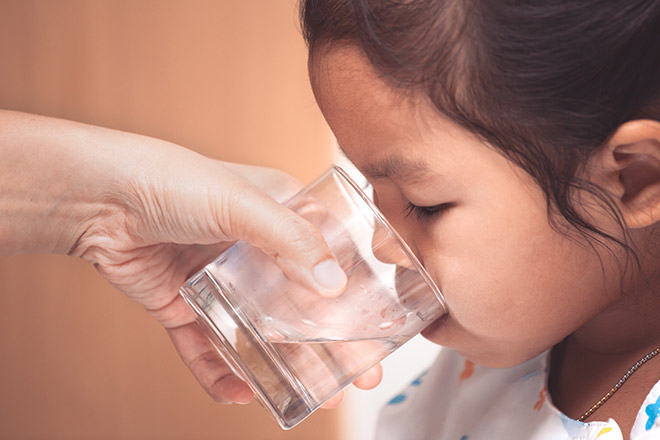 Sốt xuất huyết phải làm ngay 4 điều này để bớt lo biến chứng nhập viện - 3