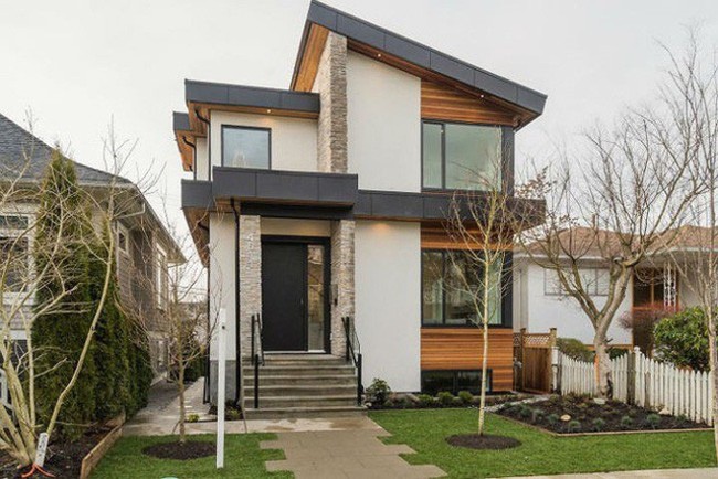 Ngôi nhà được xây dựng tại Canada với lối thiết kế theo xu thế tối giản do sở hữu diện tích xây dựng nhỏ.