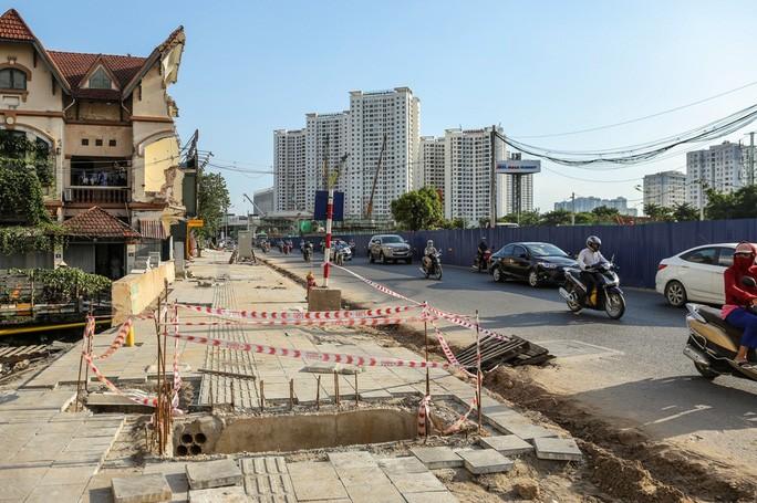 Những chiếc bẫy chết người rình rập trên đường Phạm Văn Đồng - 15