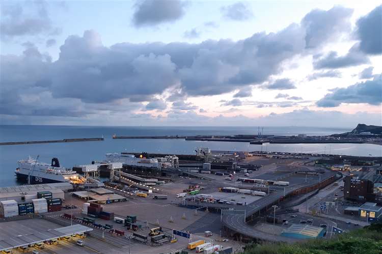 Thị trấn biển Dover, nơi Phong được tìm thấy và giải cứu&nbsp;(Ảnh: Kent Online)