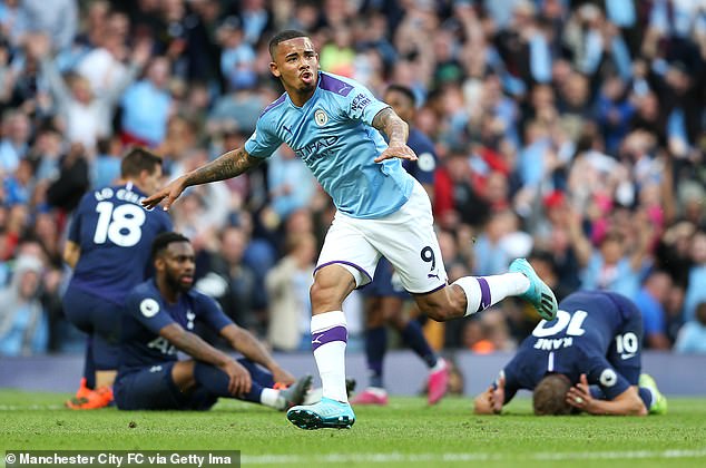 Man City mất bàn thắng phút bù giờ, Pep nổi giận đòi thay đổi công nghệ VAR - 1