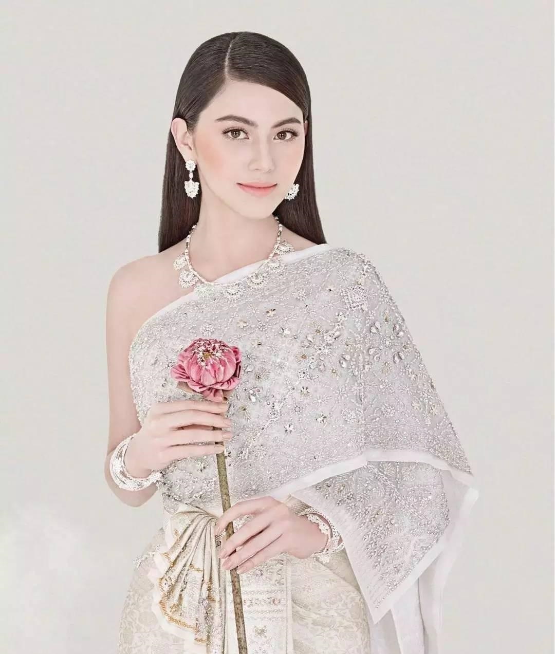 Mỹ nhân hàng đầu Thái Lan diện trang phục truyền thống đẹp như nữ thần - 7