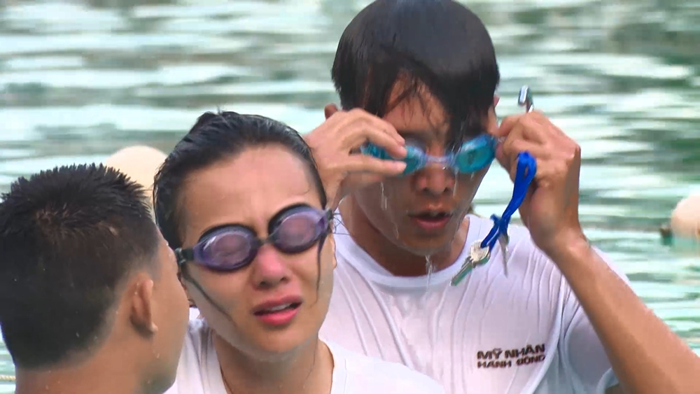 'Quỳnh búp bê' tái mặt khi đối diện ám ảnh trong môi trường Công an nhân dân - 12