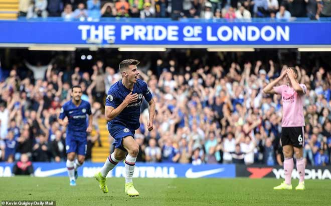 Mason Mount mở tỷ số cho Chelsea ngay phút thứ 7