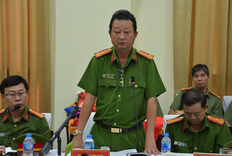 Đại tá Nguyễn Hoàng Thắng, Trưởng Công an quận Bình Thạnh, cho biết quả lựu đạn mà đối tượng&nbsp;buôn ma túy&nbsp;ném vào công an đã không phát nổ.&nbsp;