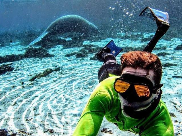 Thế giới - Mỹ: Nhặt được “kho báu” dưới chân thác, vô tình phát hiện sự thật “rợn người" đằng sau nó