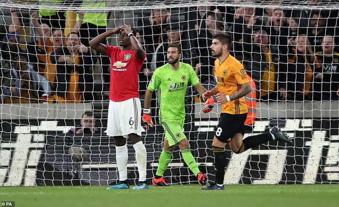 Pogba đá văng đi chiến thắng