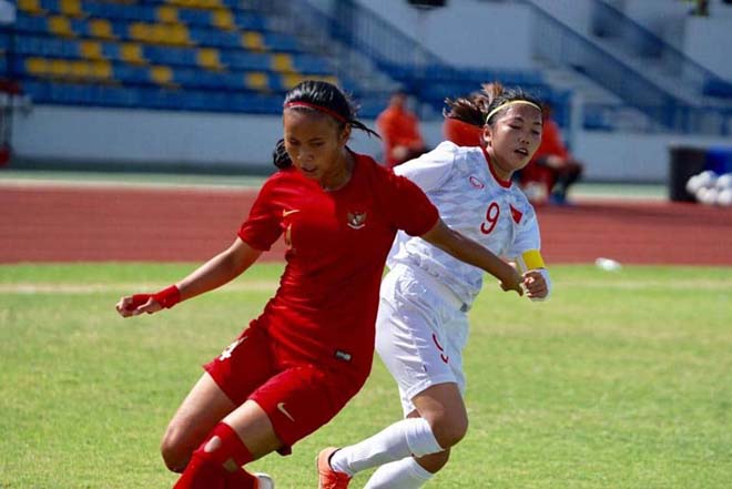 Nữ Việt Nam (áo trắng) chơi đầy hiệu quả trước nữ Myanmar