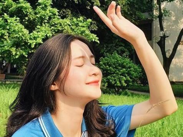 Bạn trẻ - Cuộc sống - Cận cảnh vẻ đẹp ngọt ngào của nữ sinh Đại học Bách khoa Hà Nội