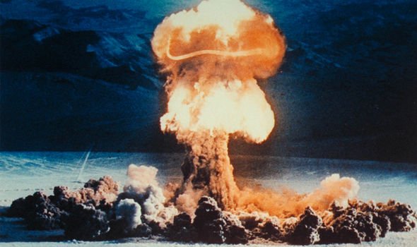 Nga và Mỹ là hai quốc gia có valy hạt nhân quyền lực, giúp Tổng thống nhấn nút khai hỏa ở bất cứ đâu.