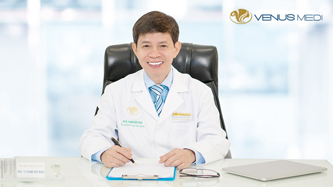 PGS.TS.B Phạm Hữu Nghị, nguyên trưởng khoa Laser BV 108 phụ trách chuyên môn tại Viện thẩm mỹ Venus Medi