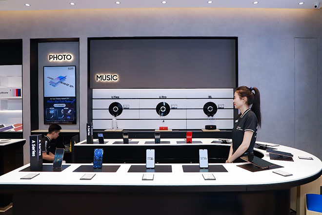 Samsung liên tiếp ra mắt 3 cửa hàng trải nghiệm lớn trên toàn quốc với loạt hoạt động hấp dẫn - 2