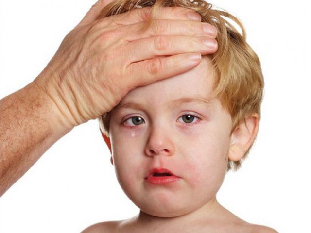 Sức khỏe đời sống - Những bệnh dễ mắc ở trẻ cha mẹ cần lưu ý khi thời tiết chuyển từ hè sang thu