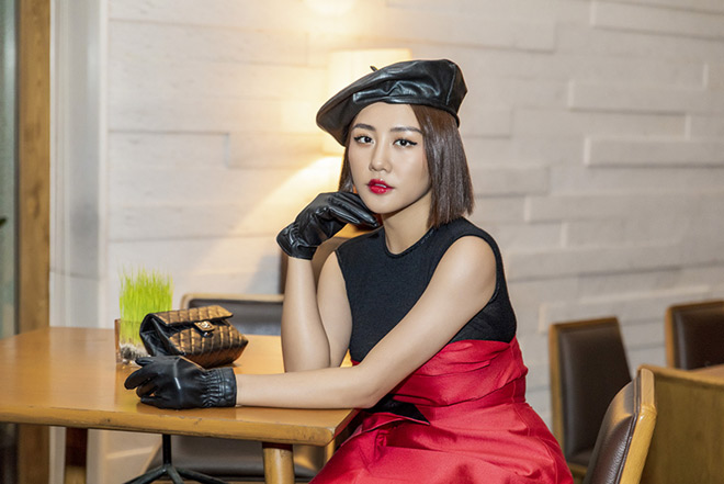 Thời gian gần đây, Văn Mai Hương mạnh mẽ trở lại đường đua V-pop bằng việc giới thiệu loạt sản phẩm âm nhạc đặc sắc như: Lâu đài cát, Nghĩ về anh, Cầu hôn...&nbsp;Đồng thời, nữ ca sĩ cũng liên tục góp mặt trong các gameshow, talk show lớn và hoàn thành tốt vai trò huấn luyện viên chương trình “Trời sinh một cặp 2019”.