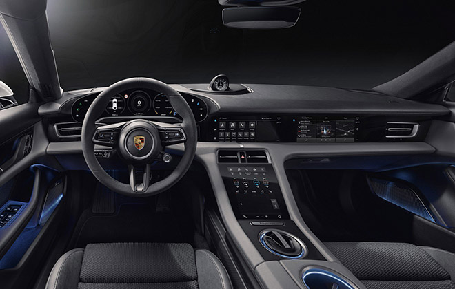 Xe điện Porsche Taycan lộ hình ảnh nội thất đầy công nghệ với 04 màn hình kỹ thuật số - 1