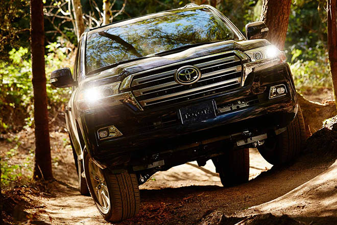 Toyota có thể khai tử dòng SUV cỡ lớn Land Cruiser vào thời gian tới - 1