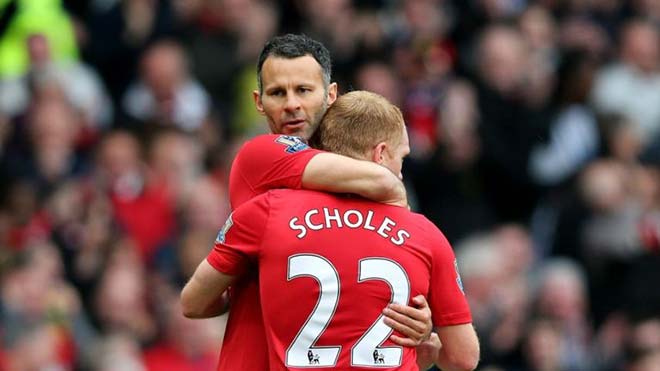 Giggs &amp; Scholes sẽ tái ngộ trong trận đấu tri ân Kompany