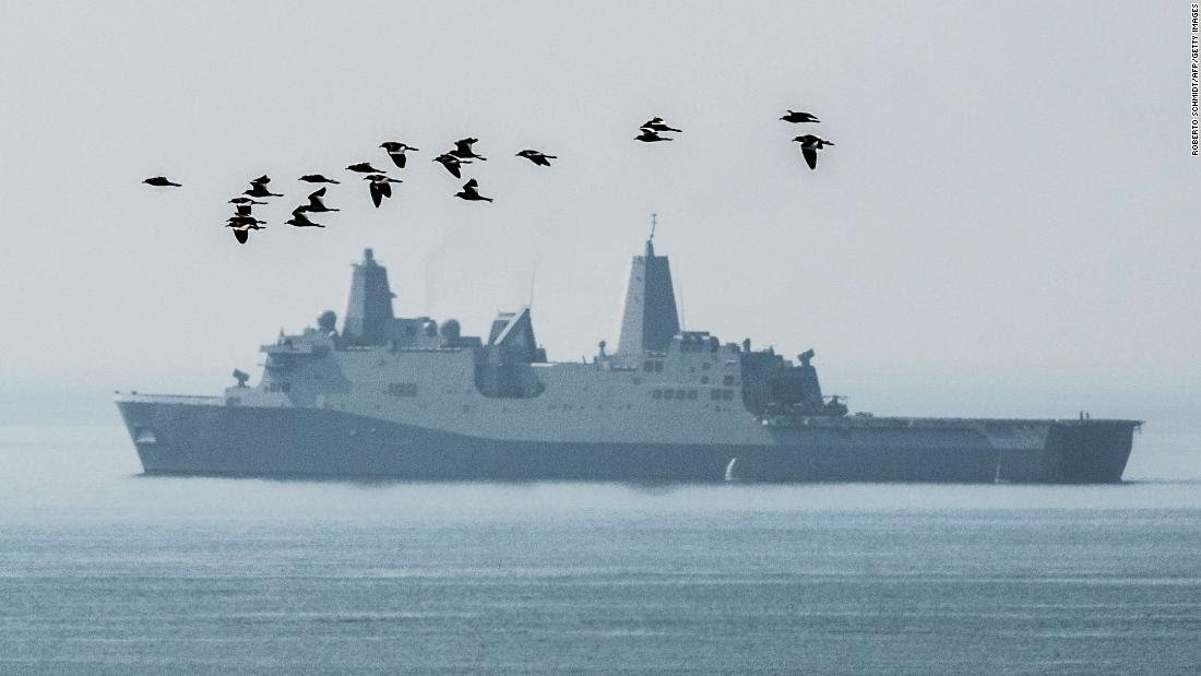 Giữa căng thẳng với Trung Quốc, tàu&nbsp;USS Green Bay của Mỹ bất ngờ "ghé thăm" Eo biển Đài Loan (Ảnh: CNN)