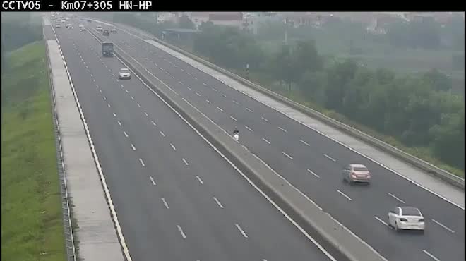 Nam thanh niên khai lý do chạy xe máy ngược chiều đối đầu ô tô suốt 10km trên cao tốc