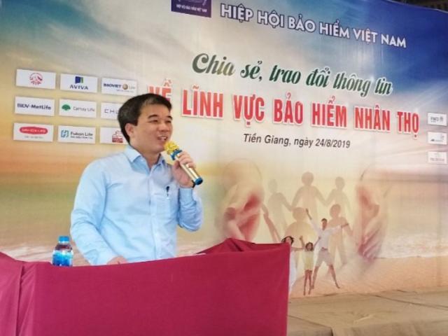 Kinh doanh - 8.000 đại lý bảo hiểm nhân thọ bị &quot;tuýt còi&quot;