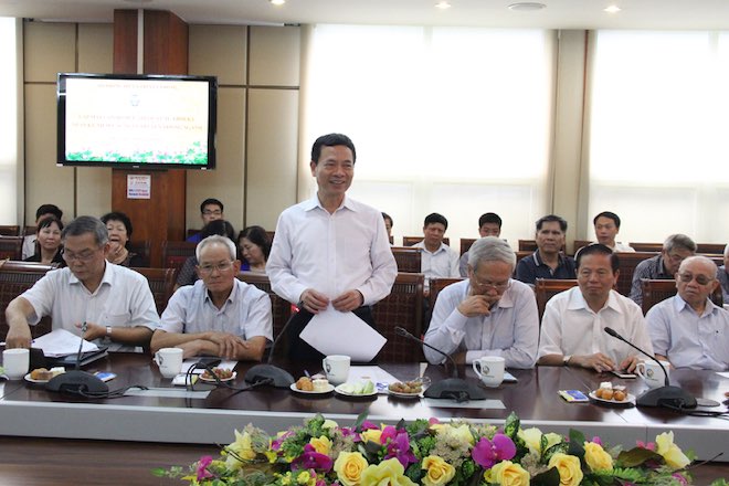 Bộ trưởng Nguyễn Mạnh Hùng phát biểu tại buổi gặp mặt.