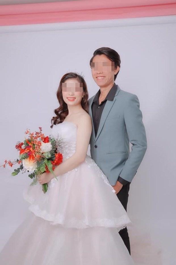 Bức ảnh cưới được anh Ân đăng tải trên trang cá nhân Facebook.