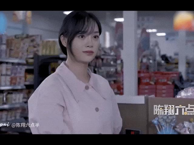 Video Clip Cười - Cách trả thù người yêu cũ "cực phũ" của gái xinh