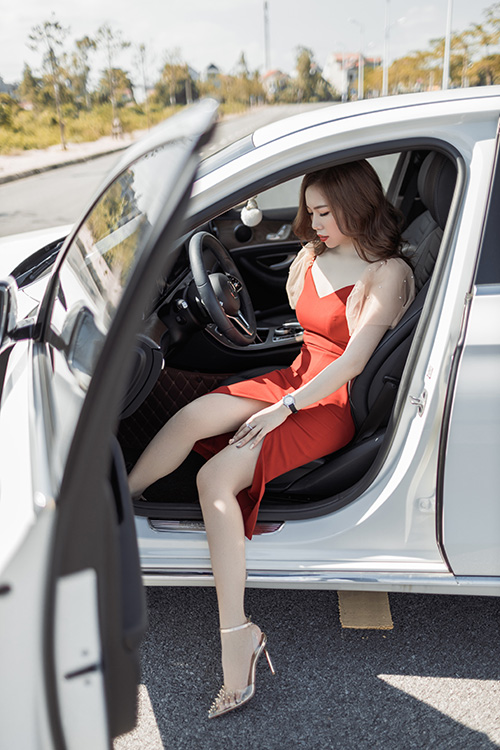 Xinh đẹp – tài năng, Hoàng Luyến còn sở hữu gu thời trang ấn tượng