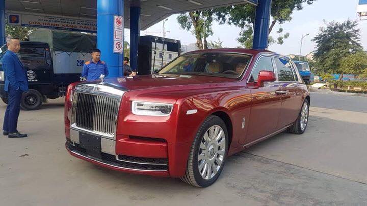 Giá bán các bản tiêu chuẩn của xe Rolls-Royce tại Việt Nam - 4