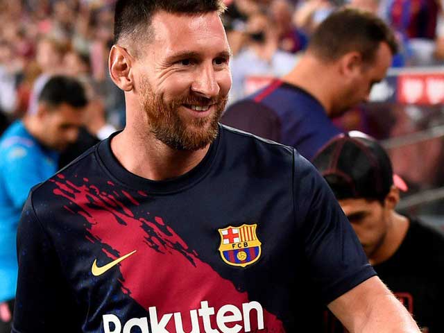 Messi dự khán trận Barca - Betis
