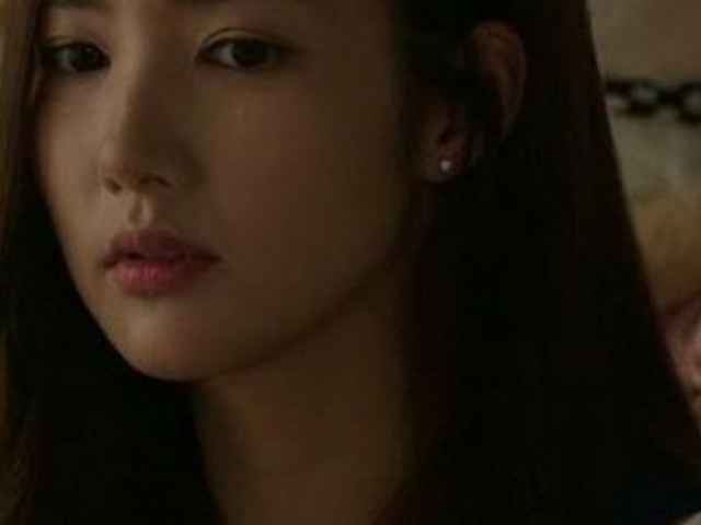 Bạn trẻ - Cuộc sống - Mua xế hộp 3 tỷ tặng chồng được vài ngày, vợ tá hoả phát hiện bị "mọc sừng"