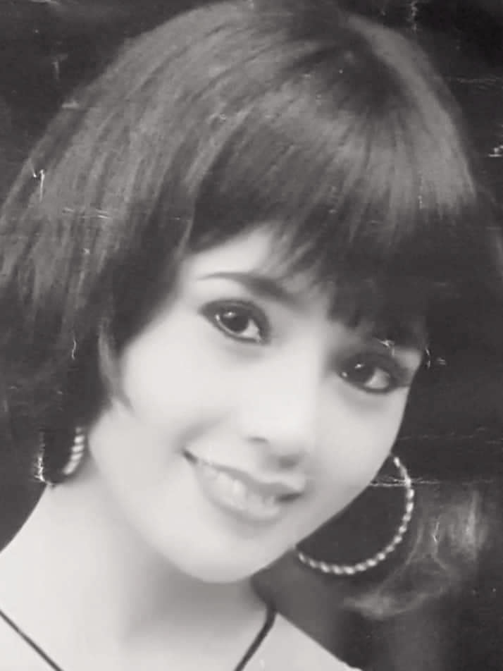 Bắt đầu đi đóng phim từ nhỏ, tới giờ Lan Hương đã có gần 50 năm trong nghề.