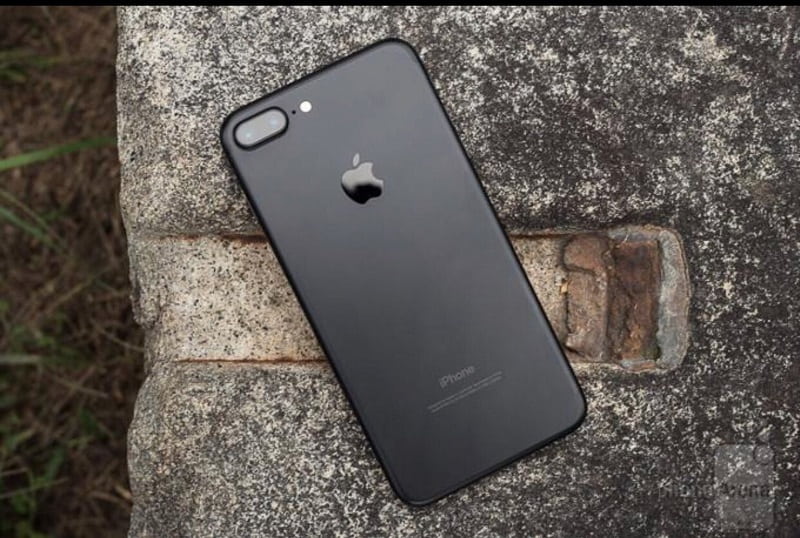 Dùng iPhone 7 Plus vào năm 2019: &#34;Cũ xì&#34; về thiết kế nhưng vẫn ngon về hiệu năng - 1