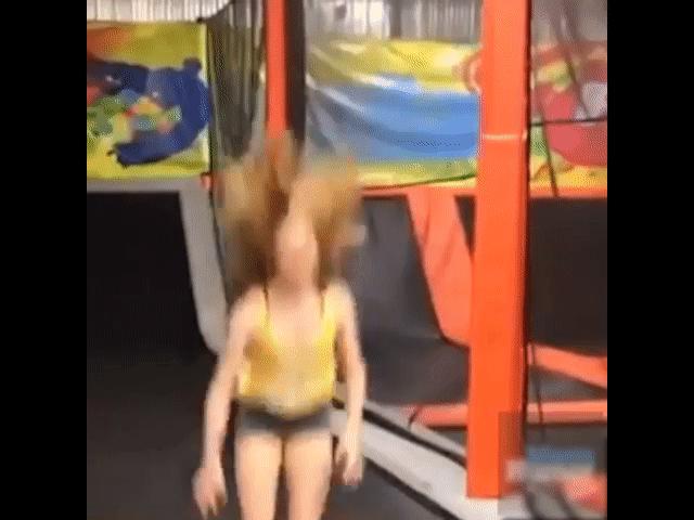 Video Clip Cười - Các cô nàng gặp nạn chỉ vì tài năng có hạn