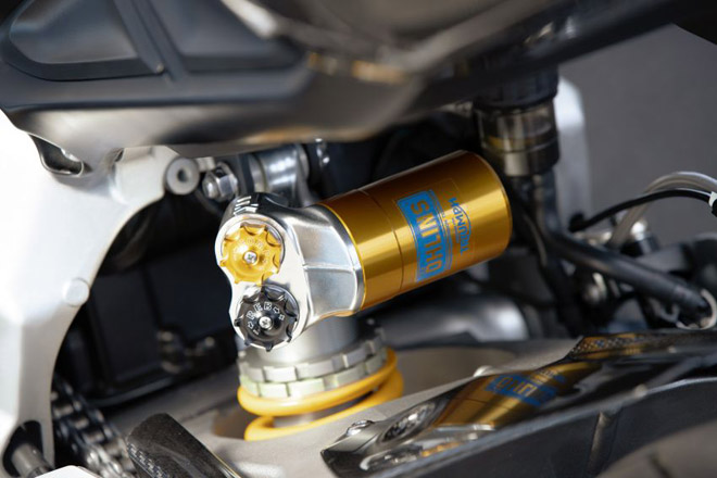 Triumph trình làng Daytona Moto2 765 Limited Edition đẹp hút hồn - 3