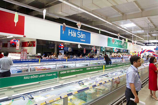 MM Mega Market Nha Trang mở rộng thêm diện tích bán hàng, thay đổi hình ảnh, cách bày trí trong trung tâm và bổ sung thêm hơn 4.000 sản phẩm