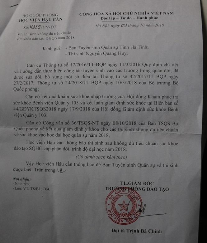 Quyết định Huy không đủ tiêu chuẩn sức khỏe của trường Học viện Hậu cần.