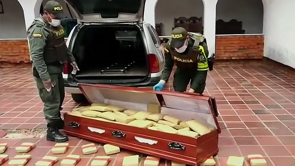 Cảnh sát Colombia tìm thấy lượng cần sa khổng lồ.